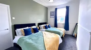 Spacious 3 BDRM close to beach - Image 2