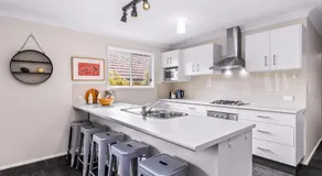 Spring Cottage - Image 2