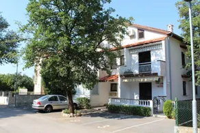 Apartment Knaus A1 Malinska, Island Krk - Image 2