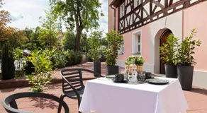 Aston‘s Hotel - Image 4