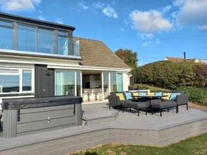 Ocean View, Mawgan Porth - Sea Views - Hot Tub - Free Parking & WiFi - Image 5