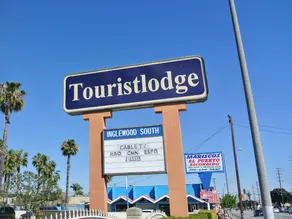 Touristlodge - Image 5