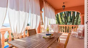 LU&CIA VILLA CANDADO - Image 4
