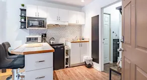 Cozy studio in montreal - Image 5