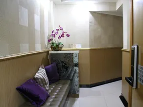 Golden Island Hotel - Image 2
