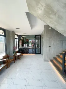 Samutsakorn condo - Image 4