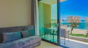 Maresole Beachfront Residence - Image 5