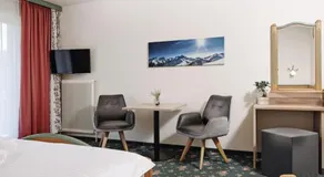 Hotel Bergglück - Image 2