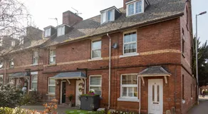 Hereford City - St Owens Terrace - Comfortable & Spacious Well Presented Three Storey House, Perfect For a Weekend Away & Exploring The City On Foot - Hosted By RENTMYHOUSE - Image 4