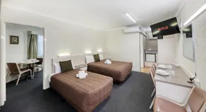 Sapphire City Motor Inn - Image 2