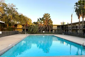 Eco Inn Suites by Hotel O Baytown - Image 3