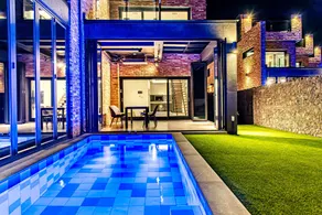 Ocean Brick Poolvilla - Image 2