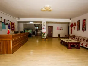 Oriental City Business Hotel - Image 4