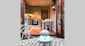 Falstaff House - Image 4