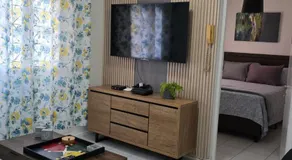 Stylish 2BR Prime Location Gated 24 7 Secure - Image 2