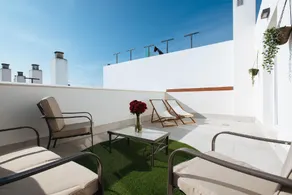 Lola 14 Suite Apartment - Image 5