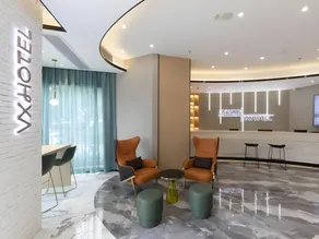VX Hotel Wuxi Lingshan Scenic Area - Image 4