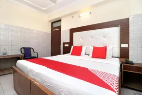 OYO 38170 Hotel Grand Plaza - Image 2