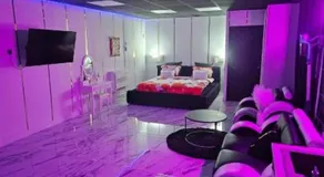 Love room cosy lyon - Image 2