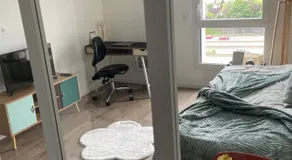 Bright and peaceful studio with extendable bed - Image 2