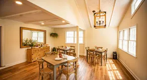 Arcady Mountain Motor Lodge - Image 3