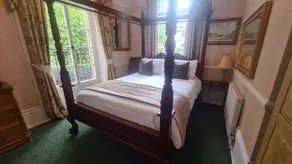 Kings Boutique Hotel - Image 2