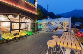 Fengqilin Hot Spring Hotel - Image 4