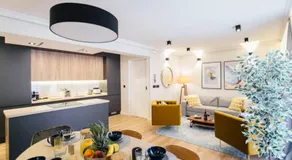 Modern attractive- 2Bd 2Bth- centric - Image 2