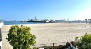 Beautiful Bright Condo Steps Away from the Beach - Image 4