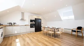 Stanway Apartments- Free Parking & Close To Tram Stop - Image 5