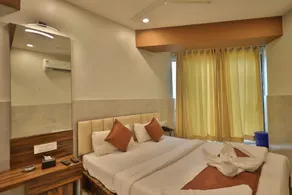 Solstay Inn Residency - Image 2