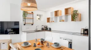 MEDANO4YOU Surfers Paradise Beachfront Home - Image 5