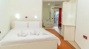 Hotel George - Image 2