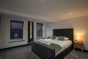 Rose House - Image 2