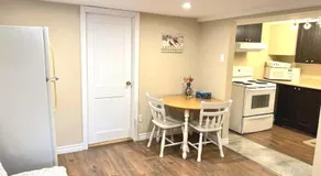 Cozy spacious Apt In Laval, Greater Montreal - Image 3