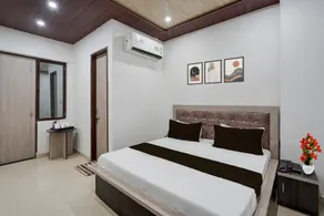Townhouse Oak Char Dham Vrindavan - Image 2