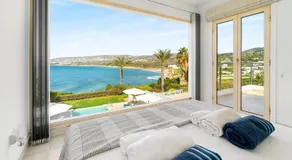 Beachfront Villa Mare with Jaccuzi and Infinity Pool - Image 3