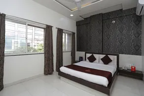 Hotel O Everest Inn Hotel - Image 2