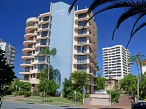 Warringa Surf Holiday Apartments - Image 2