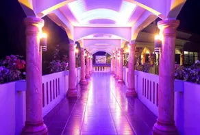 Krisna Beach Hotel - Image 2