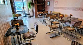Hotel Ritz - Image 3