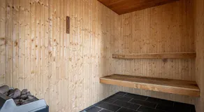 Injoy Park Hotel Solna - Image 5