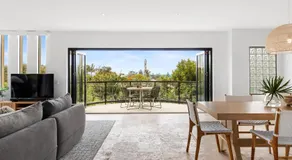 Beach Luxury, Ocean Views & Pool - Image 2