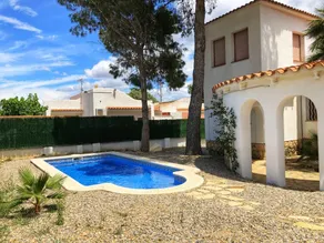 Rentalmar Villa Cristina Families Only - Image 3