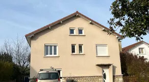 Logement indépendant 1 à 2 chambres, idéal séjour Bourg en bresse - Image 5