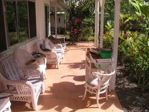 Lava Tree Tropic Inn - Image 2