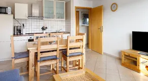 Appartement entièrement équipé avec jardin | Vue jardin | Avec animaux acceptés - Image 2