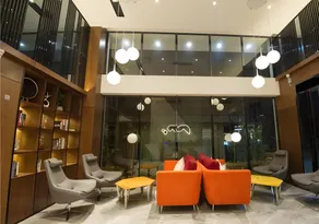 Borrman Hotel Guiping Xishan Government Service Center - Image 2