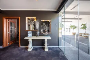 The Commodore - Image 5