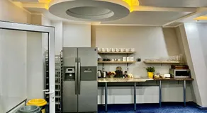 LAS SŁUPSKI PREMIUM PANORAMIC APARTAMENT A8 -- Salon balkon widok fotel masaż - - Smart TV55 Wifi Netflix pełna kuchnia -- sypialnia -- salon kąpielowy z TV i dwuosobowa wanna -- wysoka jakość za niską cenę -- zapraszamy - Image 4